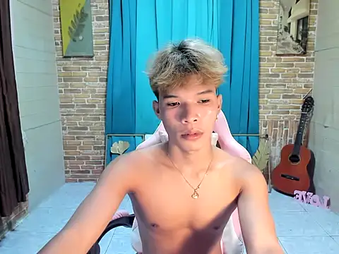 Nick cummer12 online show from June 11, 12:58 pm