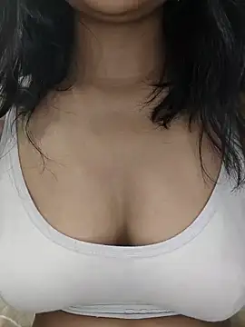 Snapshot of MAHAK_3 chatting on March 1, 10:17 am MAHAK 3 online show from March 1, 10:17 am