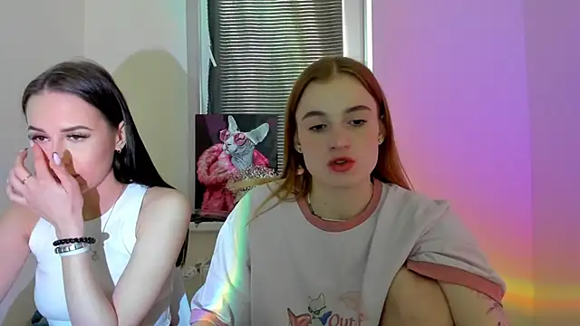 Snapshot of Stacey_Brow chatting on April 20, 2:47 am Stacey Brow online show from April 20, 2:47 am