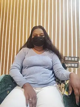 Snapshot of Cutie_bae011 chatting on February 25, 5:33 pm Cutie bae011 online show from February 25, 5:33 pm