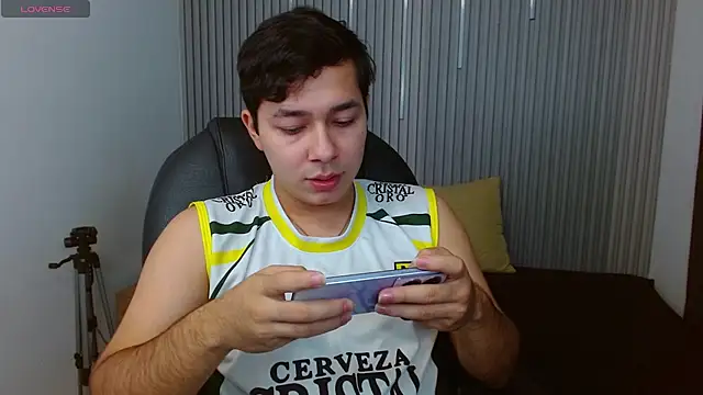 Julian Smith21 online show from April 12, 11:54 pm