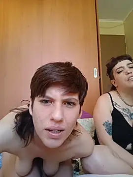 gattamordelatexxx online show from March 4, 6:03 pm