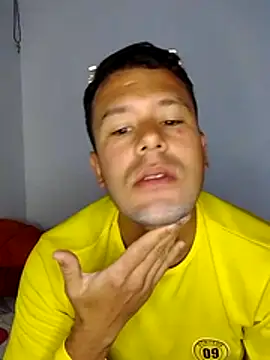 Ferrandiz23 online show from February 24, 9:13 pm