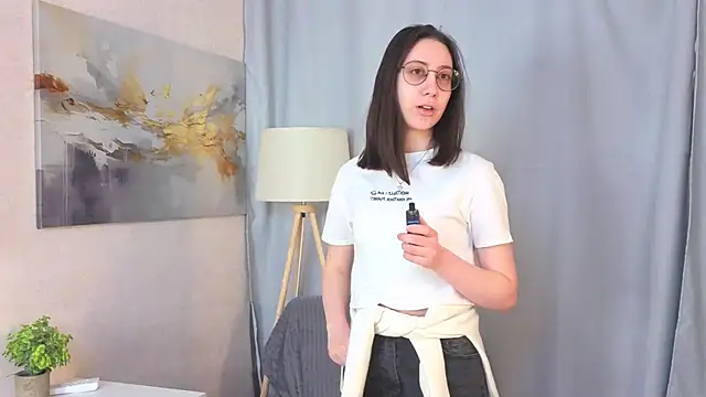 DoraWhitrock online show from February 23, 5:16 am