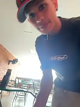 HarryGaze online show from April 8, 6:08 pm