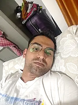 RonitVora online show from May 29, 5:33 pm