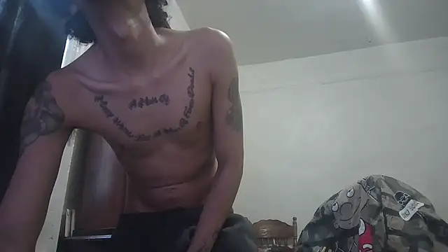 Snapshot of ajbeentatted chatting on March 1, 10:01 pm ajbeentatted online show from March 1, 10:01 pm