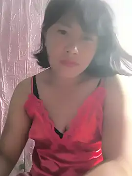 juicy-milu online show from May 28, 1:52 pm