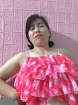 juicy-milu online show from June 26, 5:28 pm