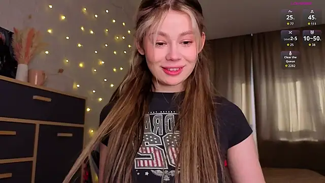 Dipamelly online show from April 24, 2:14 am