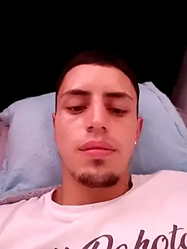 Snapshot of Cristianramos199 chatting on February 27, 10:21 pm Cristianramos199 online show from February 27, 10:21 pm