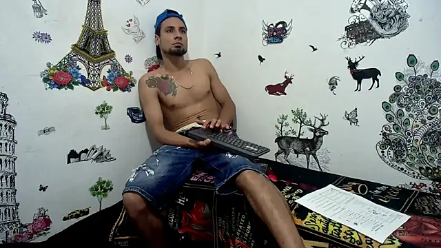 Couplesweethot online show from March 24, 1:21 am