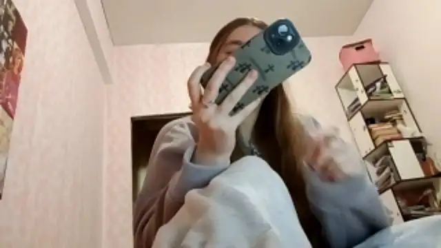 Snapshot of JanineThielman chatting on April 15, 6:09 am JanineThielman online show from April 15, 6:09 am