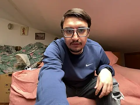 Snapshot of massiyyyy chatting on March 1, 11:12 am massiyyyy online show from March 1, 11:12 am