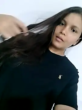 DiamanteSafiro online show from February 26, 9:03 pm