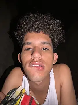 Snapshot of Stickmendez chatting on February 28, 9:32 am Stickmendez online show from February 28, 9:32 am