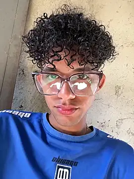 Stickmendez online show from March 8, 8:12 pm