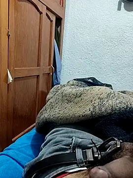 Snapshot of verycock chatting on April 6, 10:22 pm verycock online show from April 6, 10:22 pm