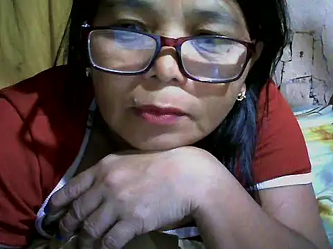 Flowerblossom123 online show from April 12, 6:46 pm