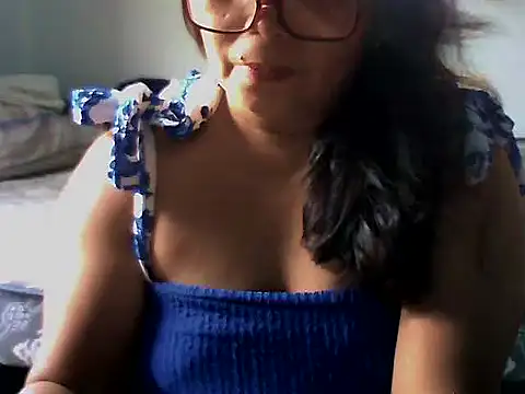 Flowerblossom123 online show from April 23, 7:09 am