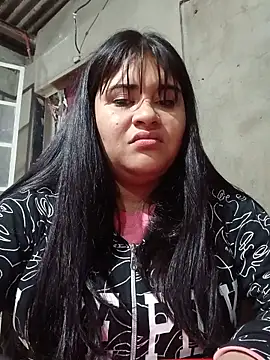 Snapshot of Orianamzn21 chatting on June 13, 1:14 am Orianamzn21 online show from June 13, 1:14 am