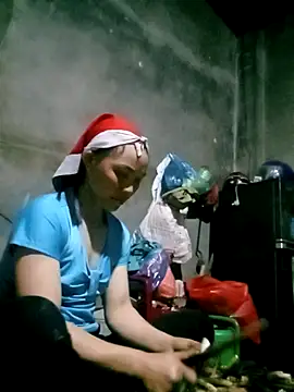 Snapshot of elen8800 chatting on February 24, 11:19 am elen8800 online show from February 24, 11:19 am