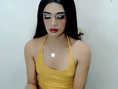 Queeny Cassandra online show from April 8, 6:02 am