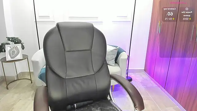 Samantha-evanss online show from May 28, 4:32 am