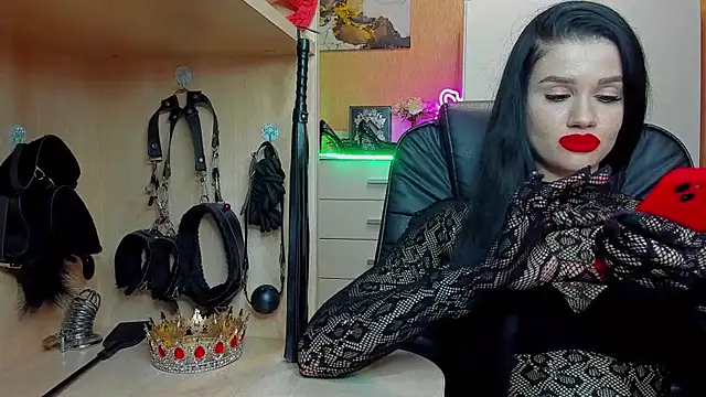 KristiTopxx online show from February 21, 10:33 pm