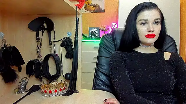 KristiTopxx online show from March 31, 6:41 pm