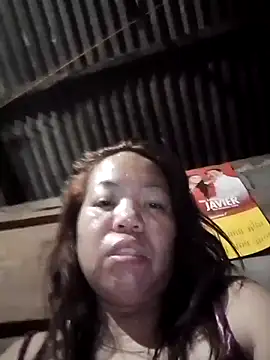 sweet lhyn online show from May 23, 1:26 pm