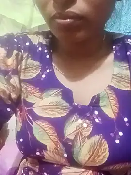 Snapshot of Hoty-chaye4 chatting on March 1, 1:13 pm Hoty-chaye4 online show from March 1, 1:13 pm