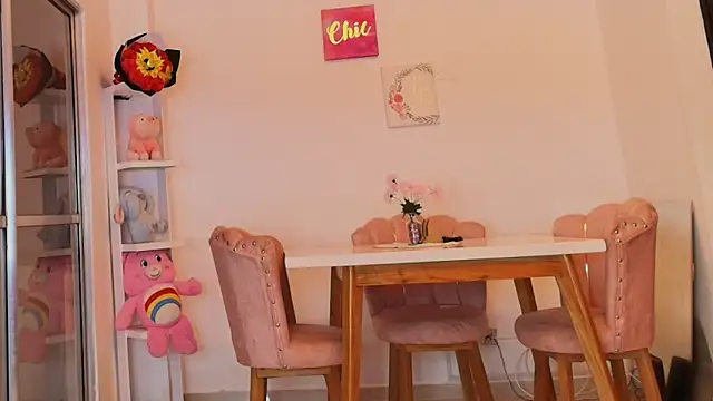 CamilaVelour online show from April 17, 4:59 am