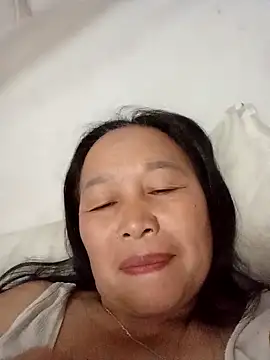 heesuu11 online show from April 1, 1:41 pm