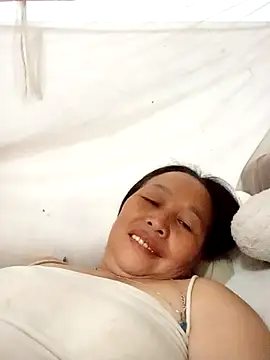 heesuu11 online show from April 8, 1:44 pm