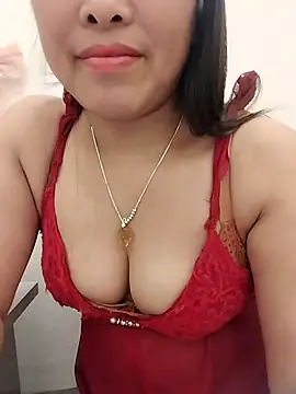 Snapshot of 01_ANNA_01 chatting on April 27, 4:27 pm 01 ANNA 01 online show from April 27, 4:27 pm