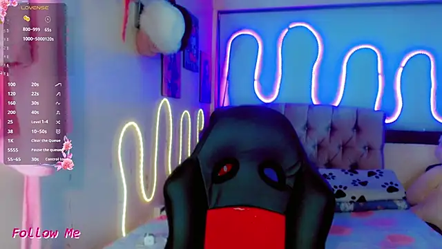 Snapshot of Alisson_Taylor_1 chatting on February 24, 11:19 am Alisson Taylor 1 online show from February 24, 11:19 am