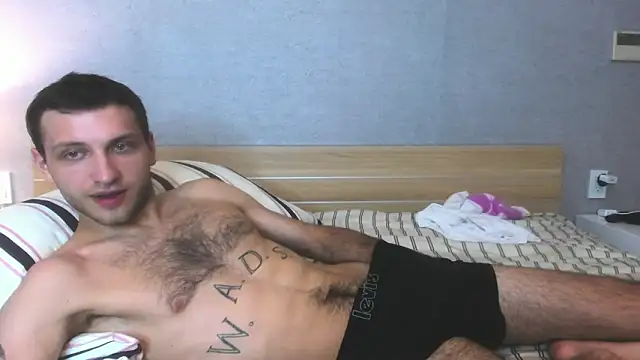 DarkRogue19 online show from March 8, 4:11 pm