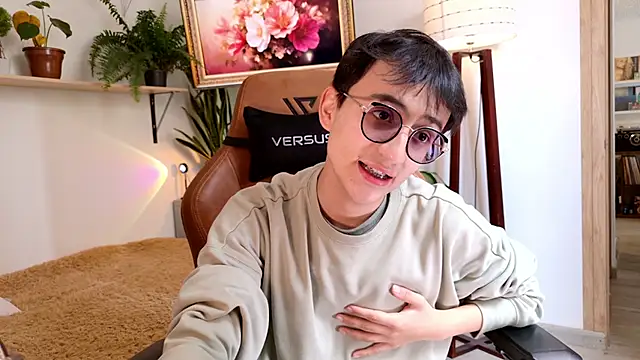 Sr evann online show from April 12, 4:34 pm