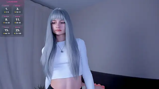 kira montelle online show from March 30, 8:21 pm