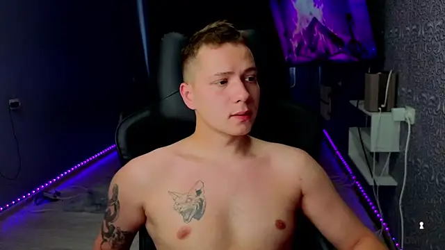 Karl Night  online show from August 5, 6:49 am