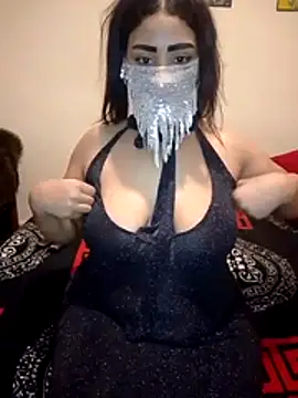 Snapshot of madleen_Mm chatting on February 28, 9:38 pm madleen Mm online show from February 28, 9:38 pm