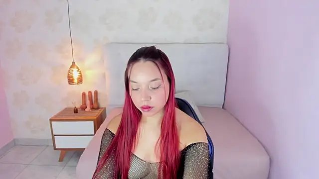 LUCIA KHAN online show from February 25, 7:34 pm