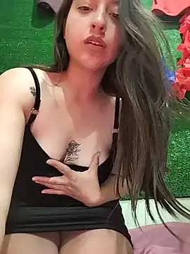 Snapshot of MaskedLatinaX chatting on June 15, 3:36 pm MaskedLatinaX online show from June 15, 3:36 pm