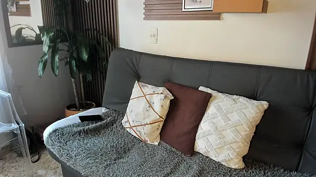 Noha  scott online show from March 25, 2:23 pm