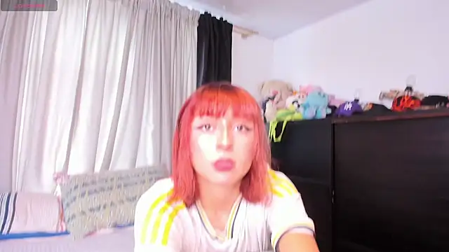 dafnne  hall online show from March 17, 3:15 pm