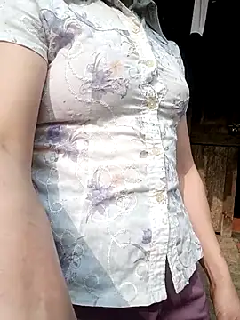 Snapshot of aus_queen007 chatting on March 3, 2:18 am aus queen007 online show from March 3, 2:18 am