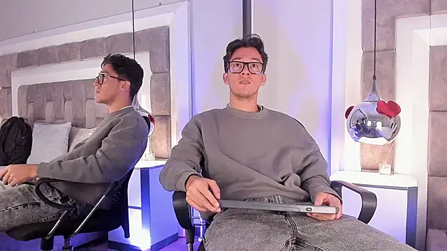 Snapshot of Austin_Reedss chatting on February 27, 11:54 am Austin Reedss online show from February 27, 11:54 am