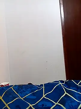 Snapshot of _iluvatar_ chatting on February 27, 9:15 pm iluvatar online show from February 27, 9:15 pm