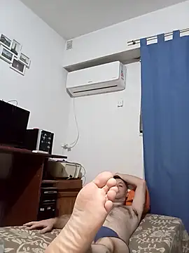 Snapshot of EcodeViento chatting on February 25, 5:06 am EcodeViento online show from February 25, 5:06 am